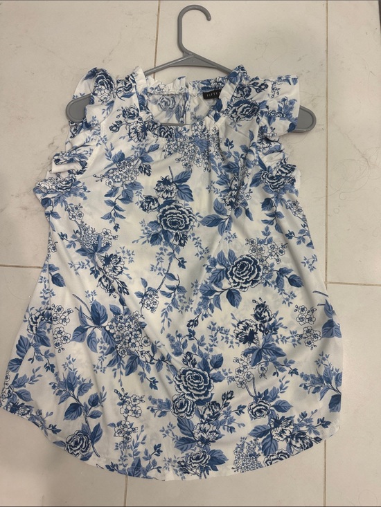 Fifty Street Tops - Fifty Street Blue Floral Ruffle-Sleeve Top - NWOT